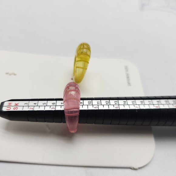 Zara Pink Yellow Acrylic Ring Set READ ME MISSING TWO Size 4 - Picture 5 of 6